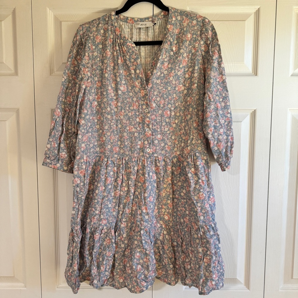 Greylin Blue and Pink Floral Top